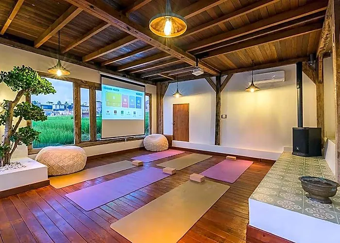 Pool 7bed Yoga Gym Cinema 10min Canggu ホテル