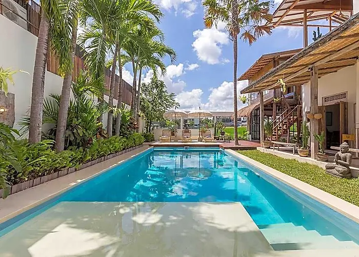 ホテル Pool 7bed Yoga Gym Cinema 10min Canggu バリ島