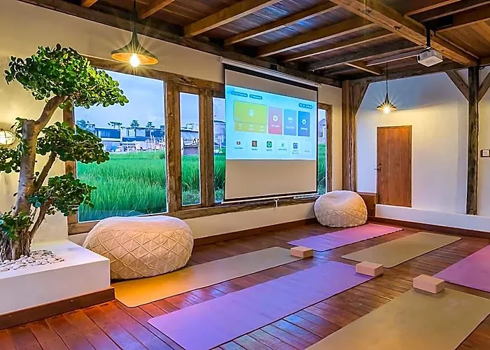 Pool 7bed Yoga Gym Cinema 10min Canggu ホテル バリ島