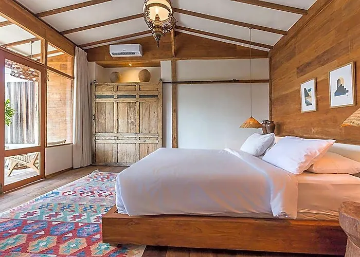 Pool 7bed Yoga Gym Cinema 10min Canggu ホテル